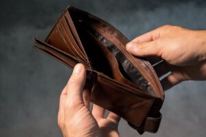 交通事故の保険金請求に必要な書類不足の対処法は？